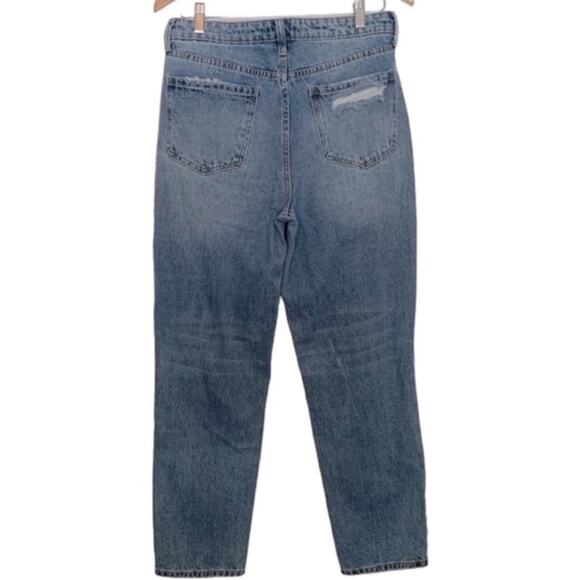 Abound High Rise Distressed Mom Jeans Size 29 Medium Wash Cotton NWT - Picture 2 of 5